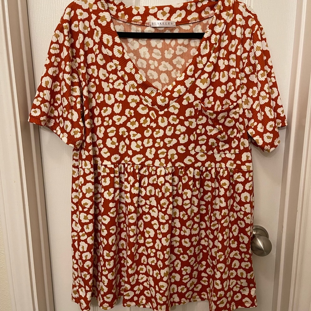 BLAKELEY Top - 1XL - NWOT